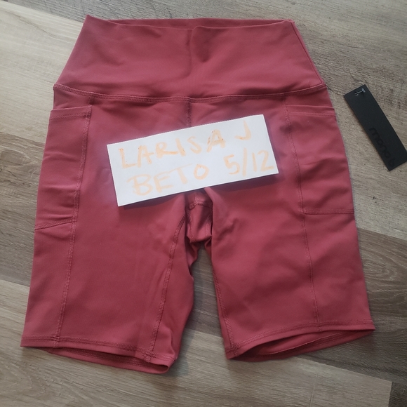 Athletic Wear Lot - Picture 7 of 14